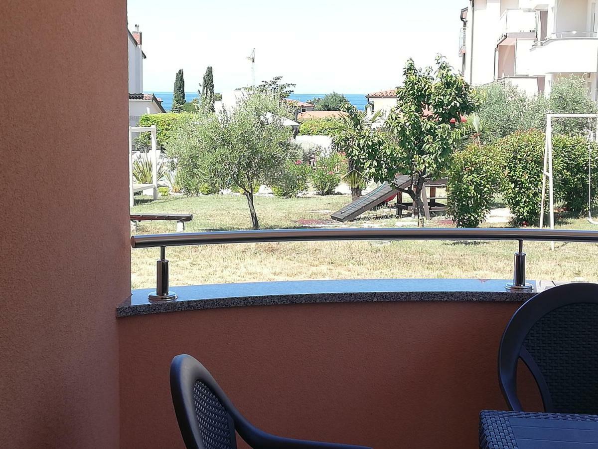 Apartments Oleander Lovrecica-Residence With Pool Exterior foto